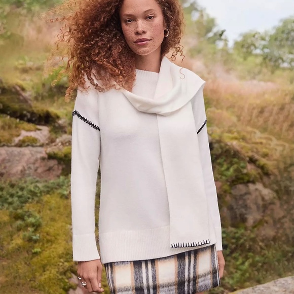 Loft sweater with removable scarf BNWOT - Picture 2 of 5